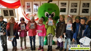 Elabika stroje reklamowe wypożyczalnia Jabłko Green School