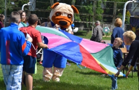 Elabika mascot stroje reklamowe na zamówienie Pies Mops MOPS Mława